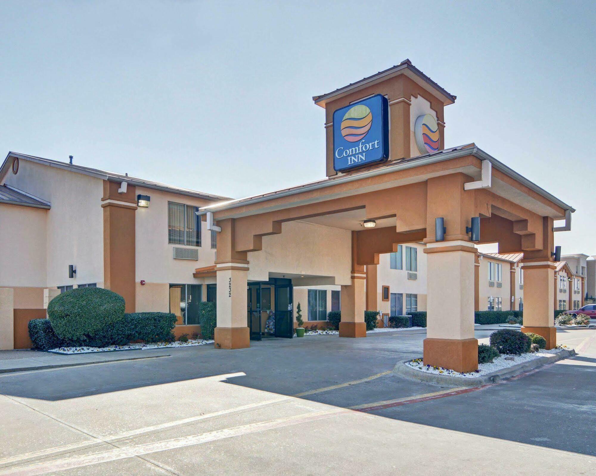 Quality Inn Forest Hill - Fort Worth South Exterior photo
